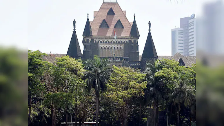 मुंबई लोकल ट्रेन ब्लास्ट केसके सभी १२ लोगों को बॉम्बे हाईकोर्ट ने किया निर्दोष करार