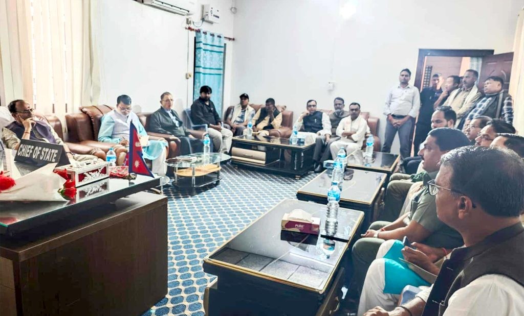 मधेशमा सभामुख हटाउने प्रस्ताव अघि बढाइदिन प्रदेश प्रमुखसँग सात दलको आग्रह