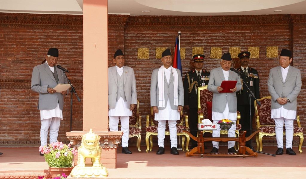 शपथ ग्रहण गरे लगत्तै अर्जुननरसिंह केसीले गरे पदभार ग्रहण