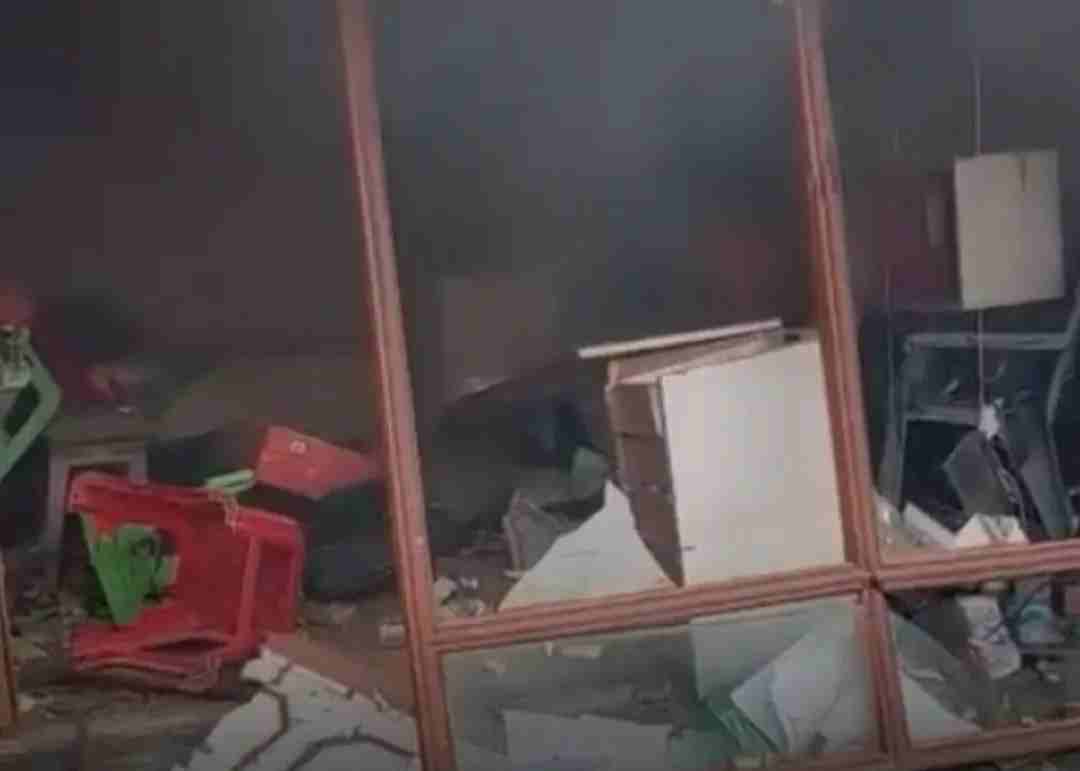 सिरहामा ‘ल’ फर्म अगाडि बम विस्फोट, एक जना घाइते
