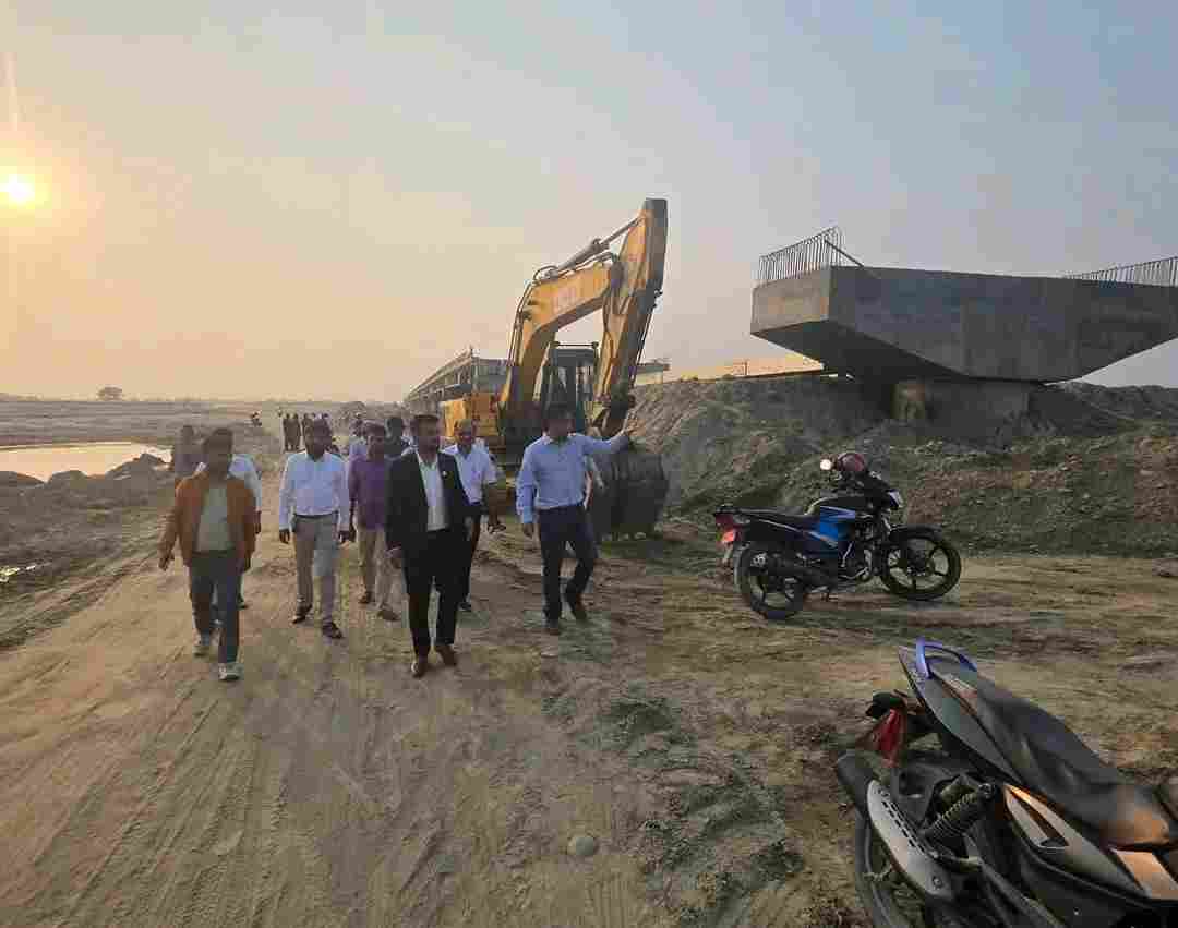 १५ वर्षदेखि रुग्ण कमला पुल निर्माण अन्तिम चरणमा, दुई महिनाभित्र सञ्चालनमा ल्याउने तयारी